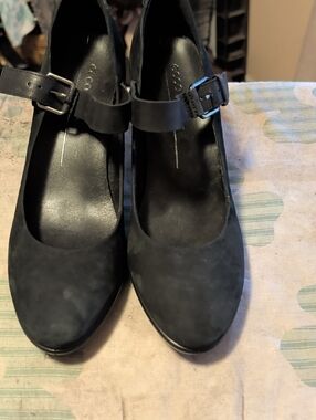 Ecco Black Mary Jane Heels with Buckle